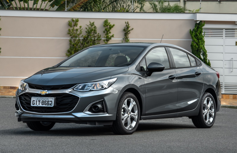 Фото 8 — Chevrolet Cruze: надежный седан